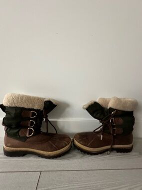 Tory Burch Brown and Olive Shearling-Trim Winter Boots Size 8.5